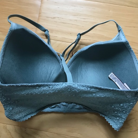 Body by Victoria lace overlay uplift no wire bra - Picture 2 of 5